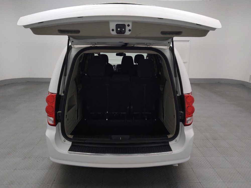Used 2019 Dodge Grand Caravan SE w/ UConnect Hands-Free Group FWD image 29