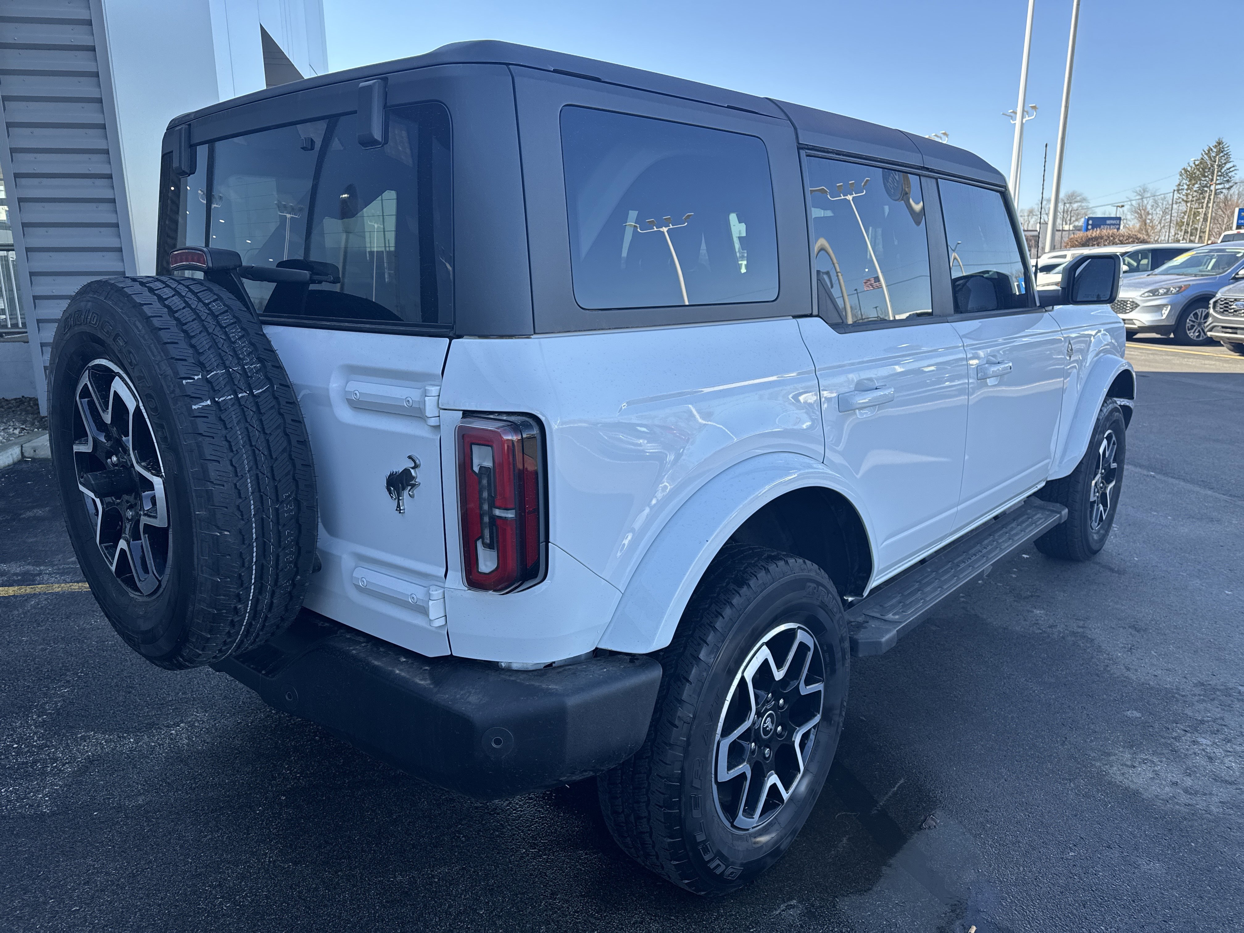 Used 2024 Ford Bronco Outer Banks image 7