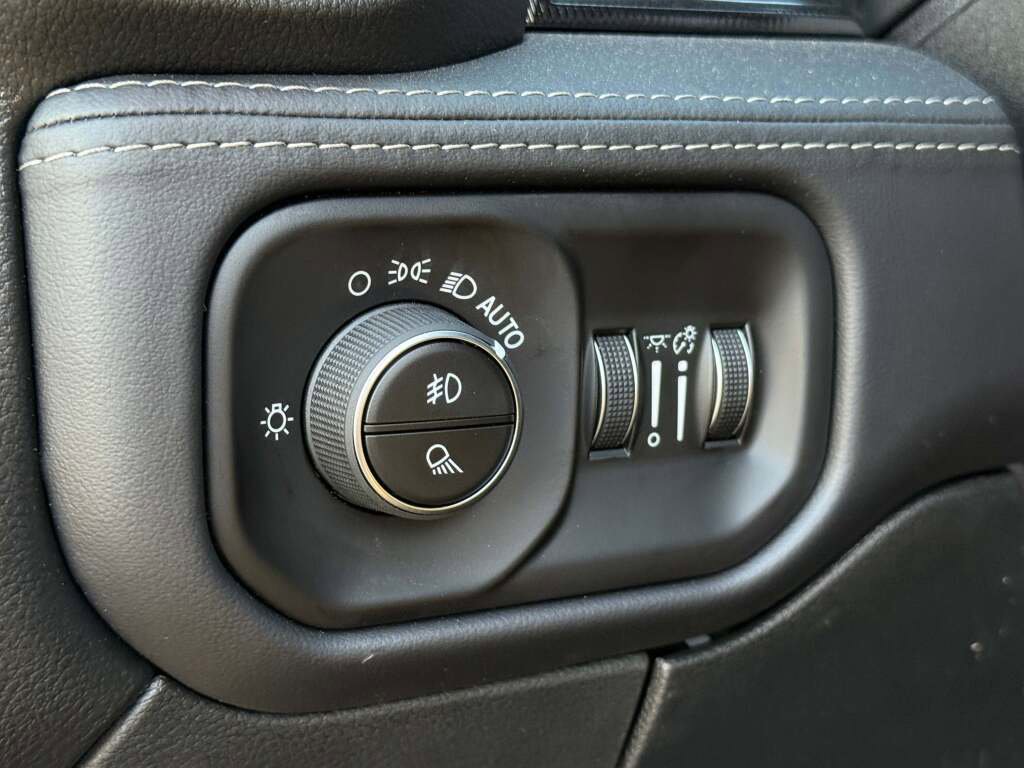 New 2026 RAM 2500 Rebel w/ Rebel Level 2 Equipment Group image 31