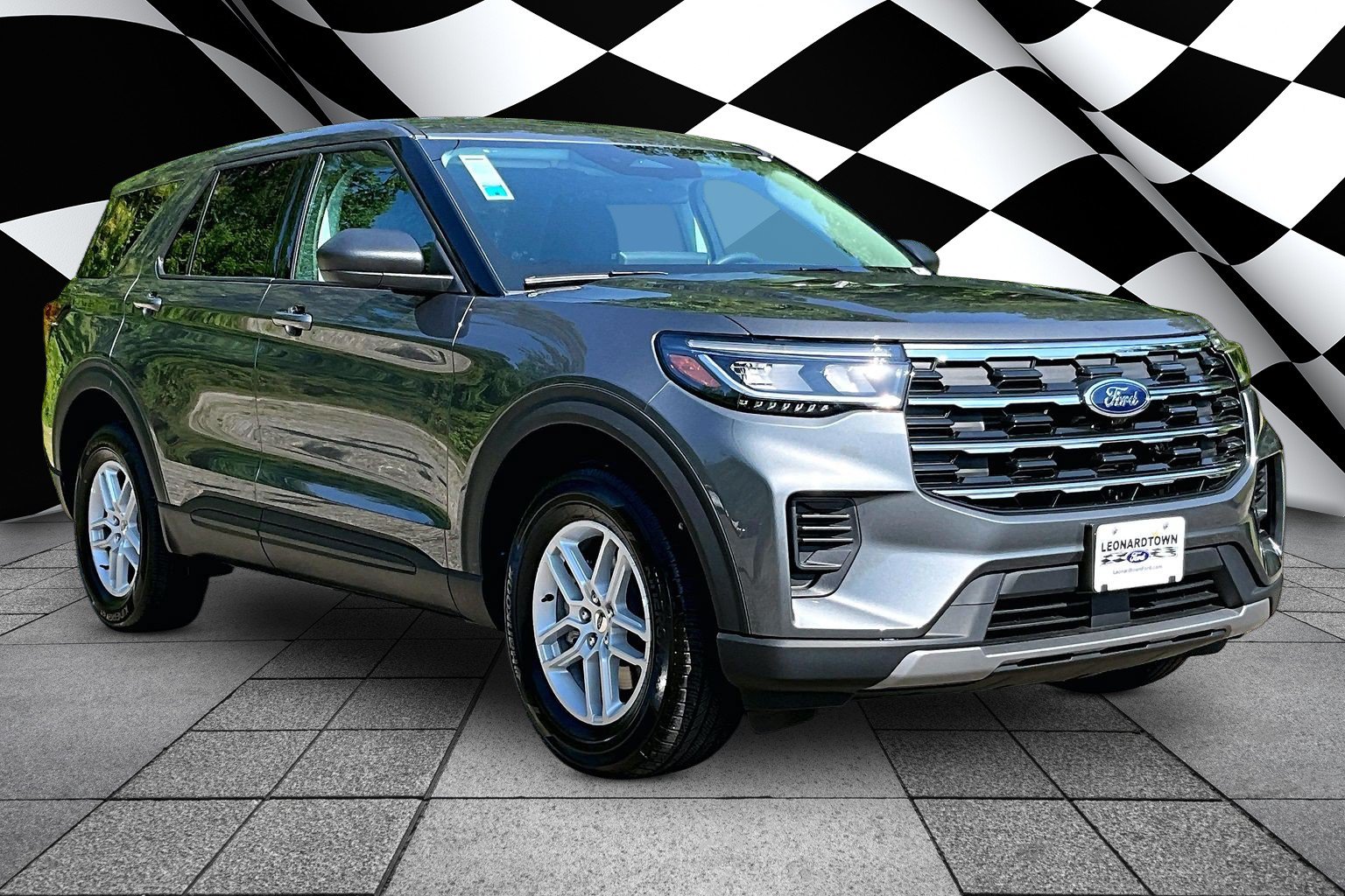New 2026 Ford Explorer Active AWD/4WD image 2