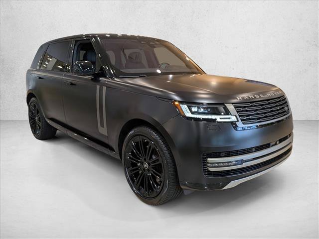 Used 2023 Land Rover Range Rover Long Wheelbase SE AWD/4WD image 3