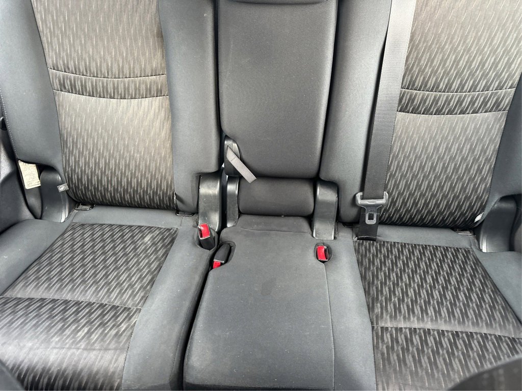 Used 2019 Nissan Rogue S image 24