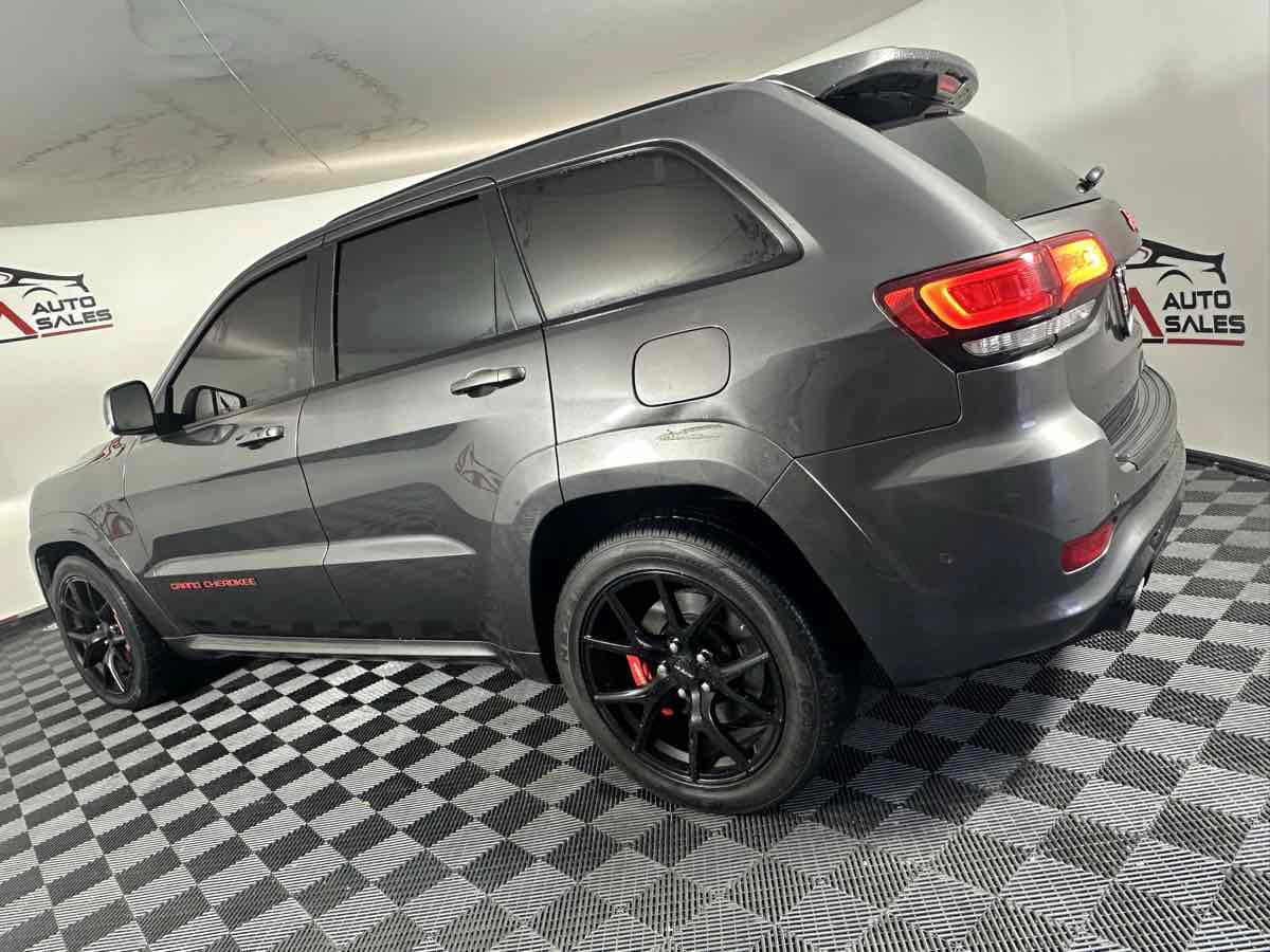 Used 2018 Jeep Grand Cherokee SRT AWD/4WD image 6