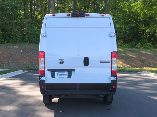 Used 2025 RAM ProMaster 2500 w/ Convenience Group FWD image 12