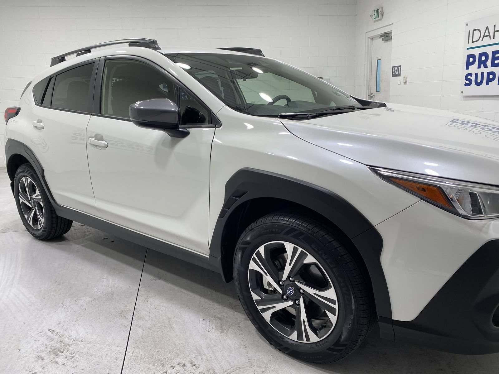 Used 2024 Subaru Crosstrek 2.0i Premium AWD/4WD image 2