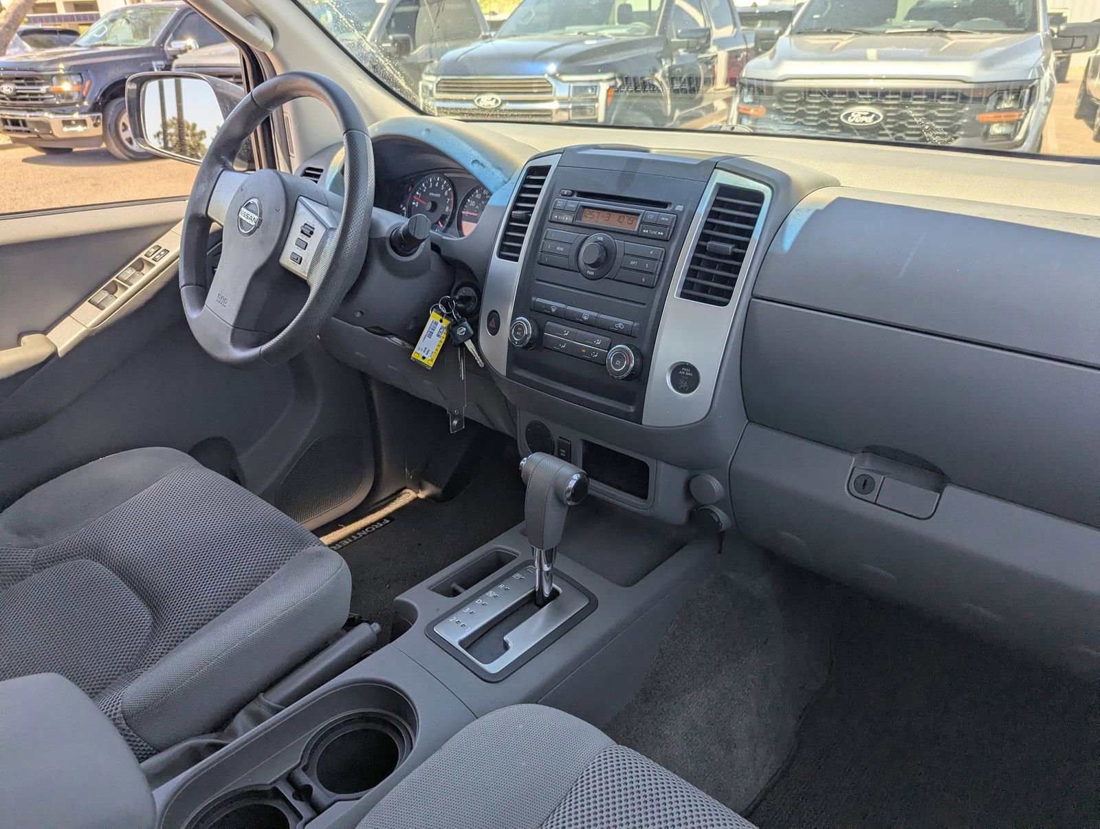 Used 2011 Nissan Frontier SV RWD image 11