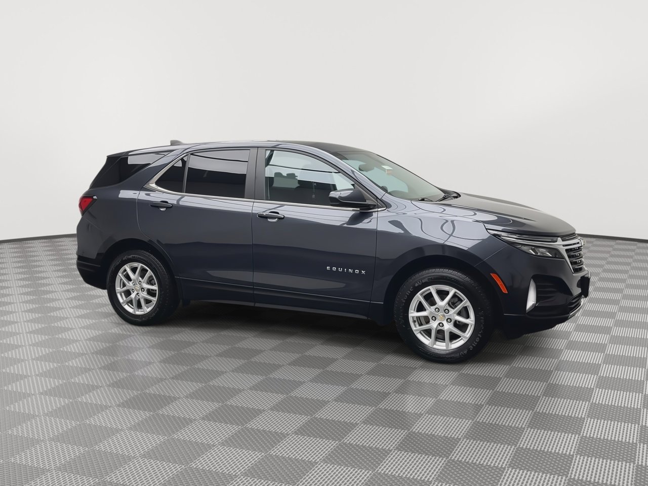 Used 2022 Chevrolet Equinox LT w/ Driver Convenience Package image 37