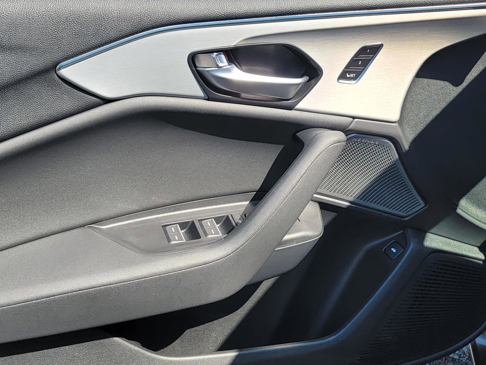 Certified 2025 Acura TLX w/ Technology Package FWD image 11