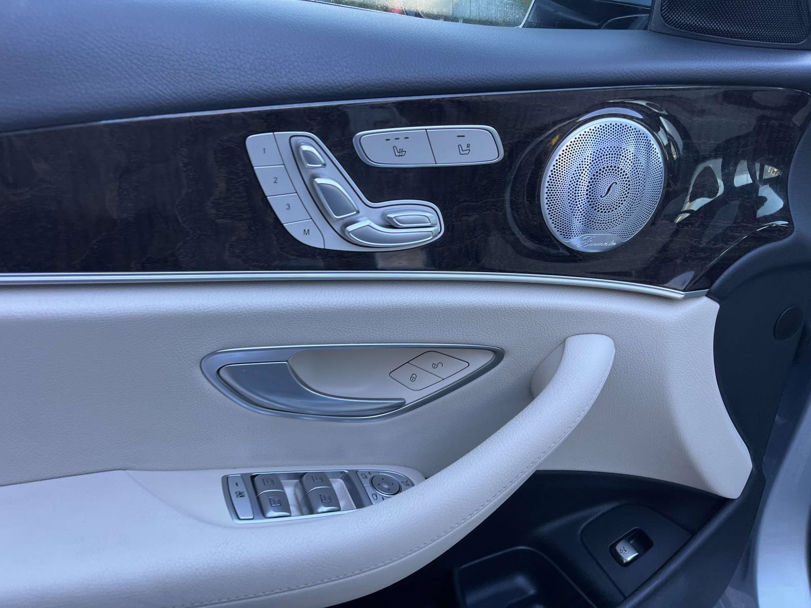 Used 2018 Mercedes-Benz E 300 image 18