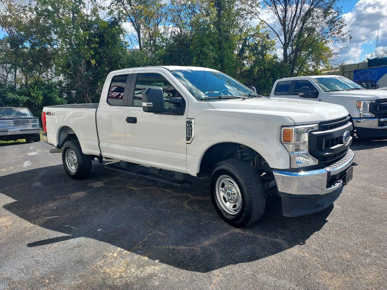 Used 2020 Ford F250 XL w/ Power Equipment Group image 5