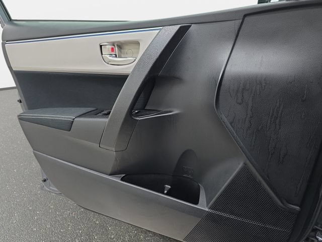 Used 2014 Toyota Corolla LE FWD image 25