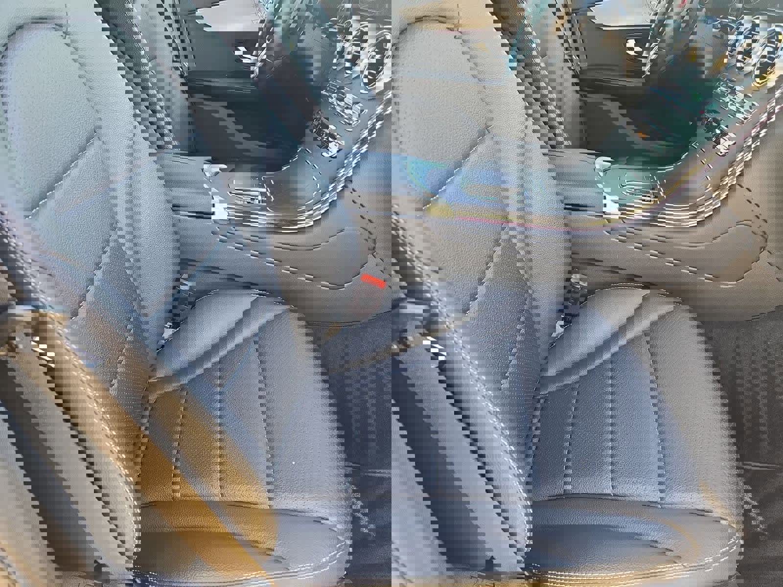 Used 2022 Mercedes-Benz GLC 300 image 20