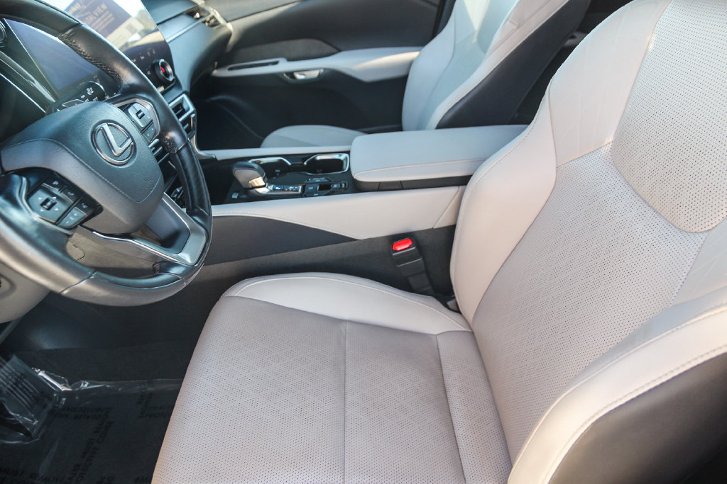 Used 2024 Lexus RX 350 Premium Plus w/ Cold Area Package FWD image 19