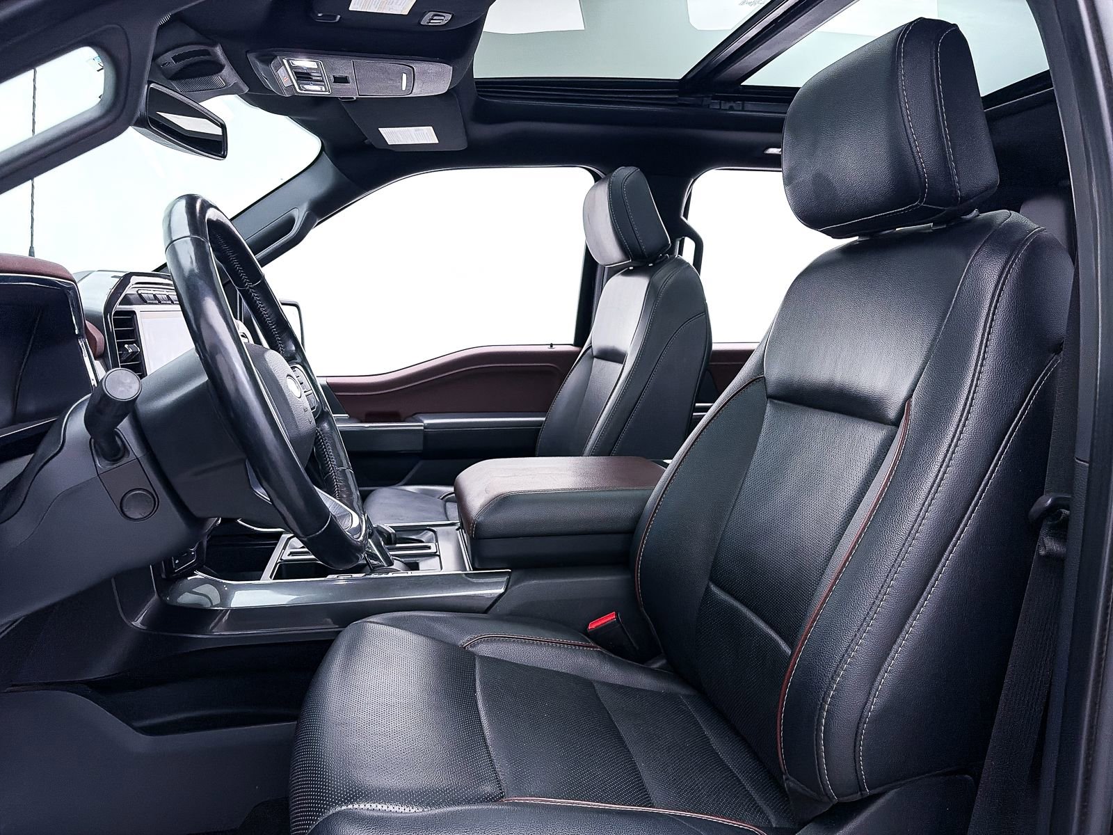 Used 2023 Ford F150 Lariat w/ Equipment Group 502A High image 19