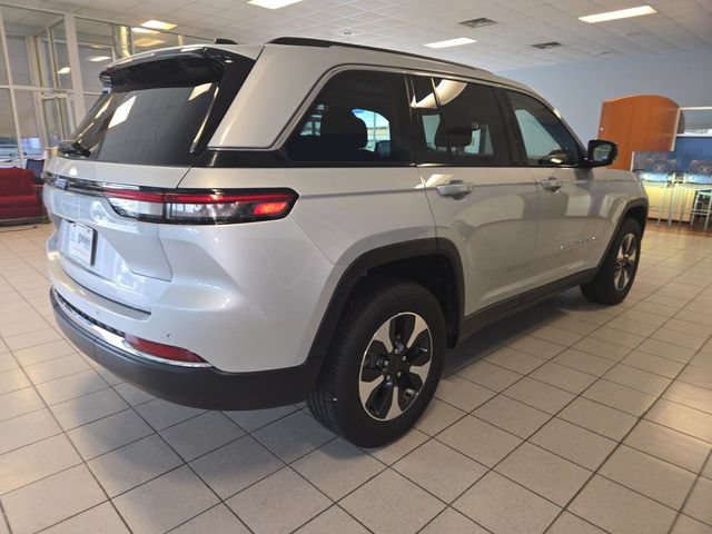 Used 2024 Jeep Grand Cherokee Limited 4xe AWD/4WD image 8