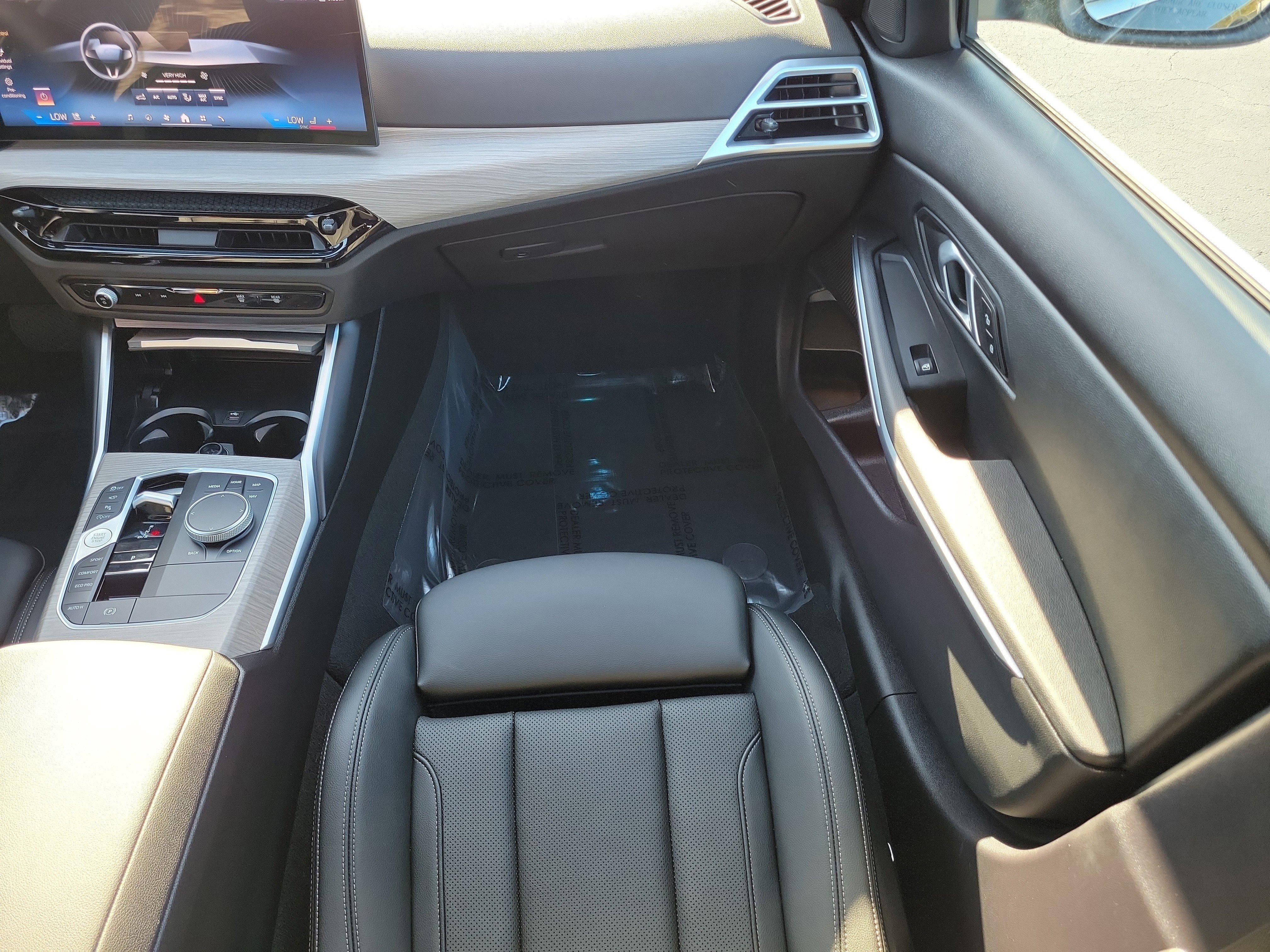 Used 2025 BMW 330i Sedan RWD image 15