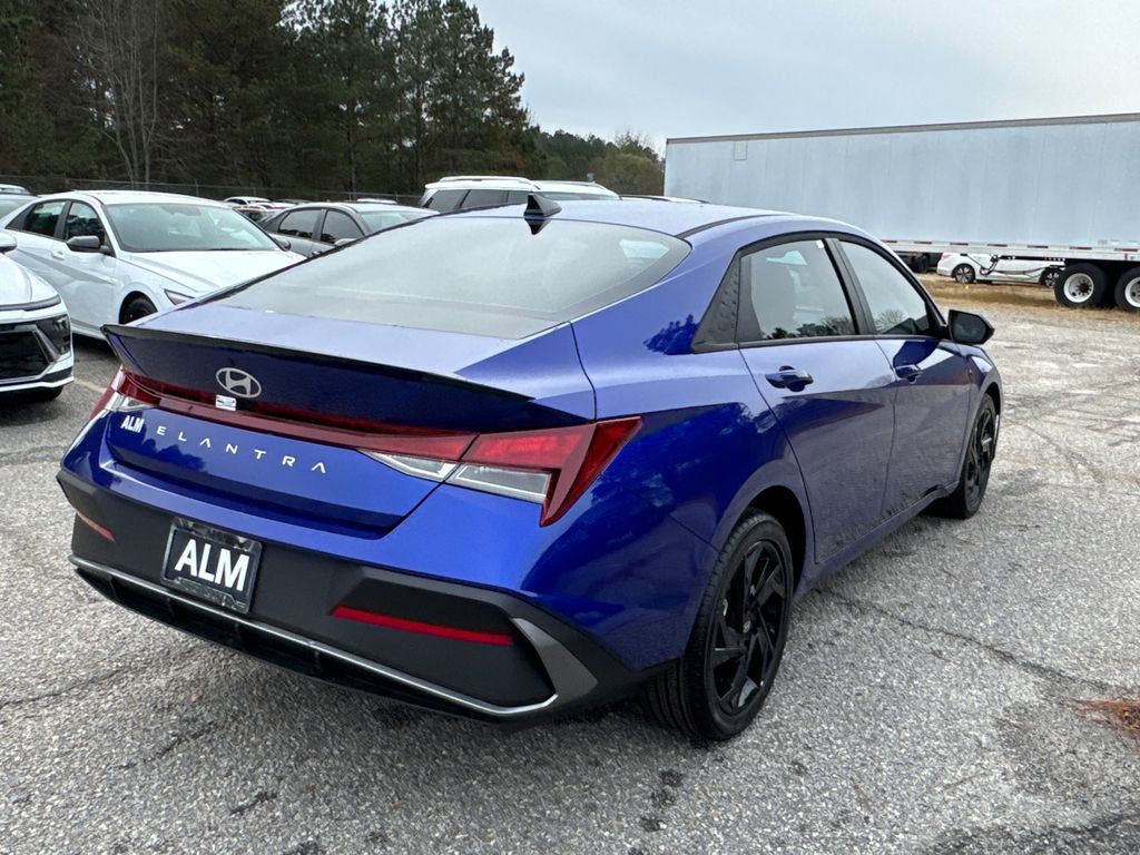New 2026 Hyundai Elantra Sport image 5