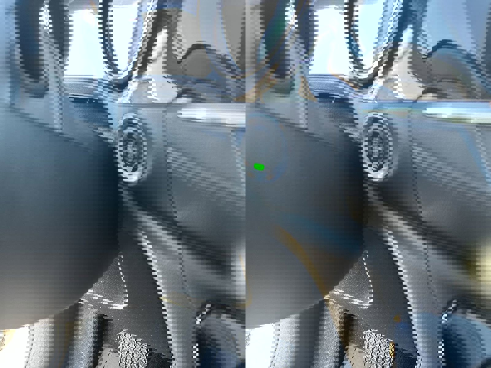 Used 2021 Buick Encore GX Select w/ Advanced Technology Package FWD image 17