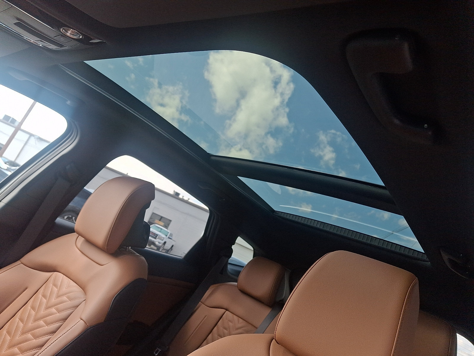 New 2027 Kia Sportage X-Line AWD/4WD image 15