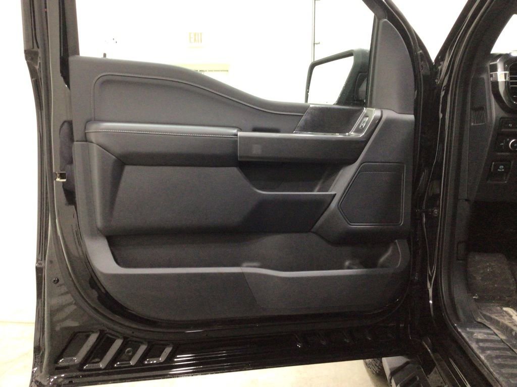 Used 2022 Ford F150 XLT w/ Equipment Group 302A High image 18