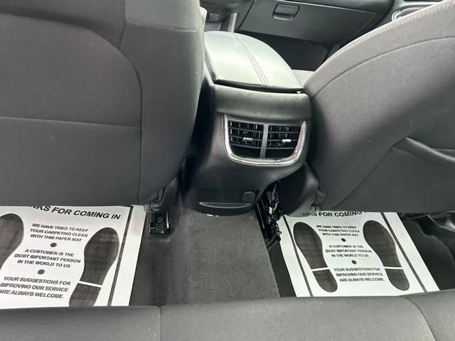 Used 2024 Chevrolet Malibu LT image 15