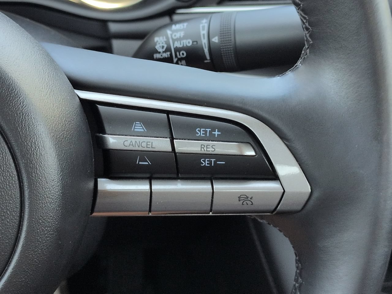 Used 2022 MAZDA MAZDA3 s FWD image 22