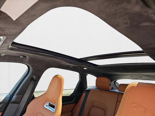 New 2026 Jaguar F-PACE R-Dynamic S image 27