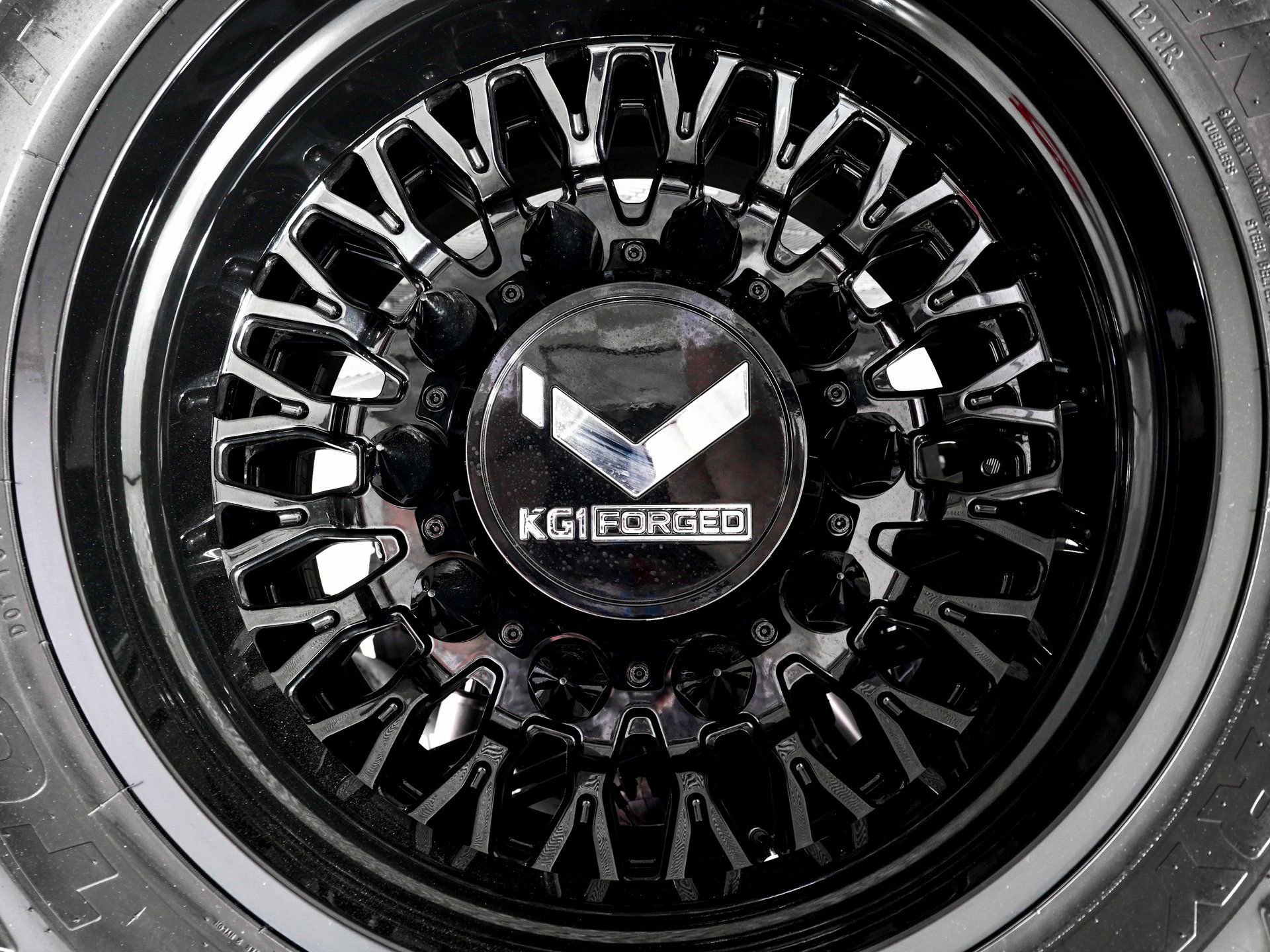 Used 2025 RAM 3500 Limited image 36