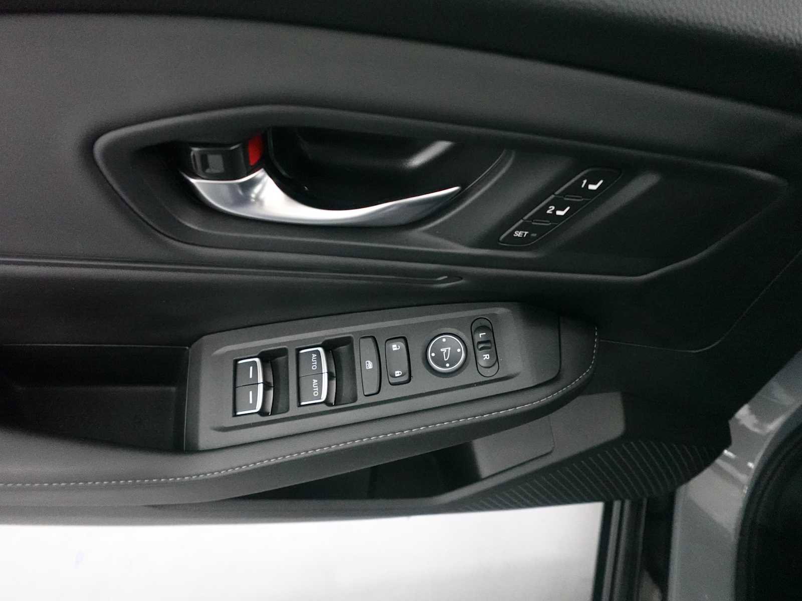 Used 2025 Honda Accord Sport image 11