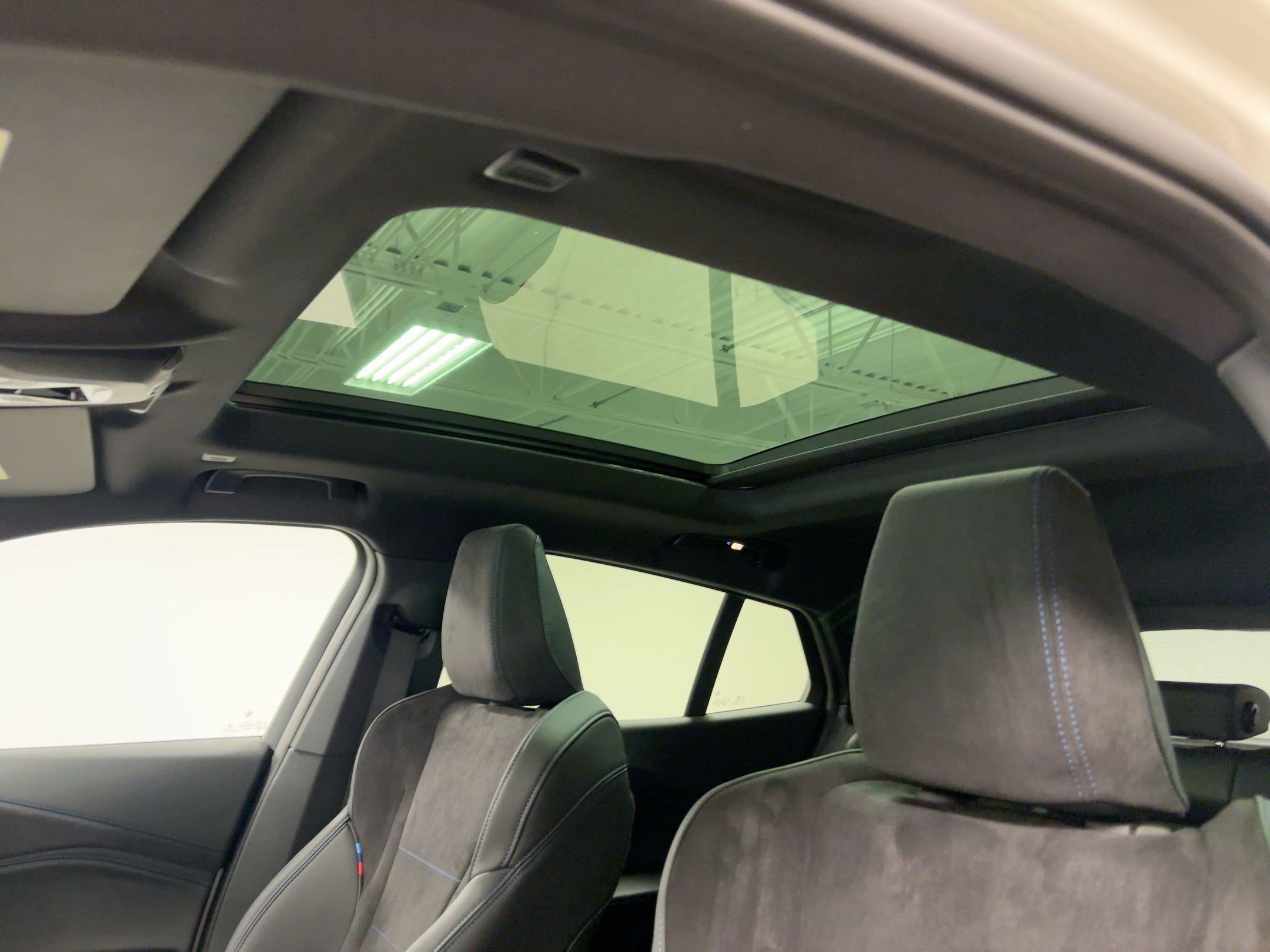 New 2026 BMW X2 xDrive28i w/ Technology Package image 15