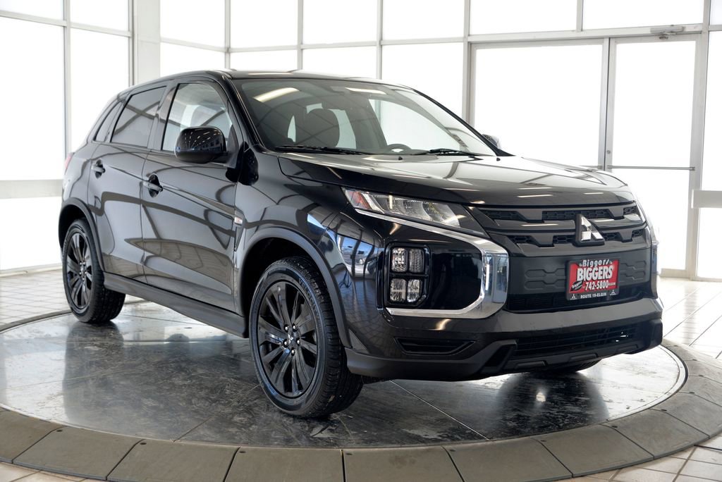 Used 2021 Mitsubishi Outlander Sport LE image 2