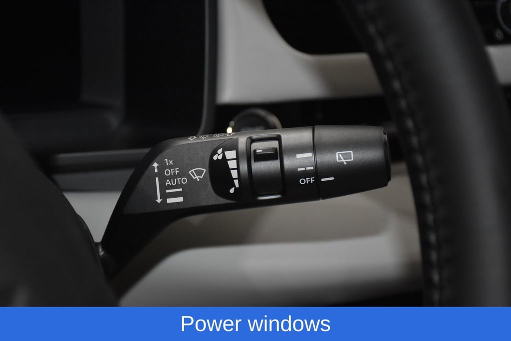 New 2025 Mitsubishi Outlander SE image 12