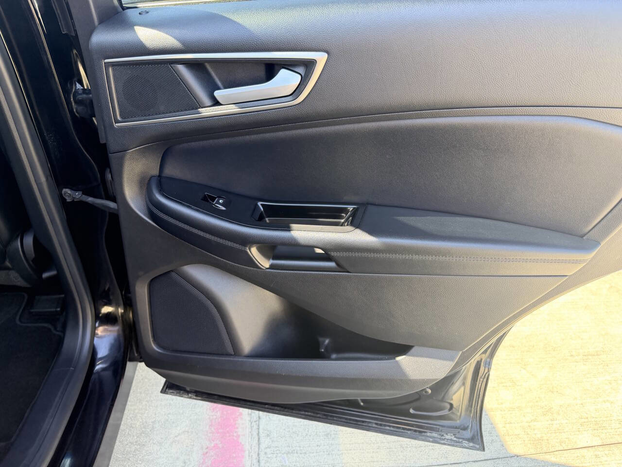 Used 2017 Ford Edge SEL w/ Equipment Group 201A FWD image 20