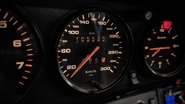 Used 1990 Porsche 911 image 8