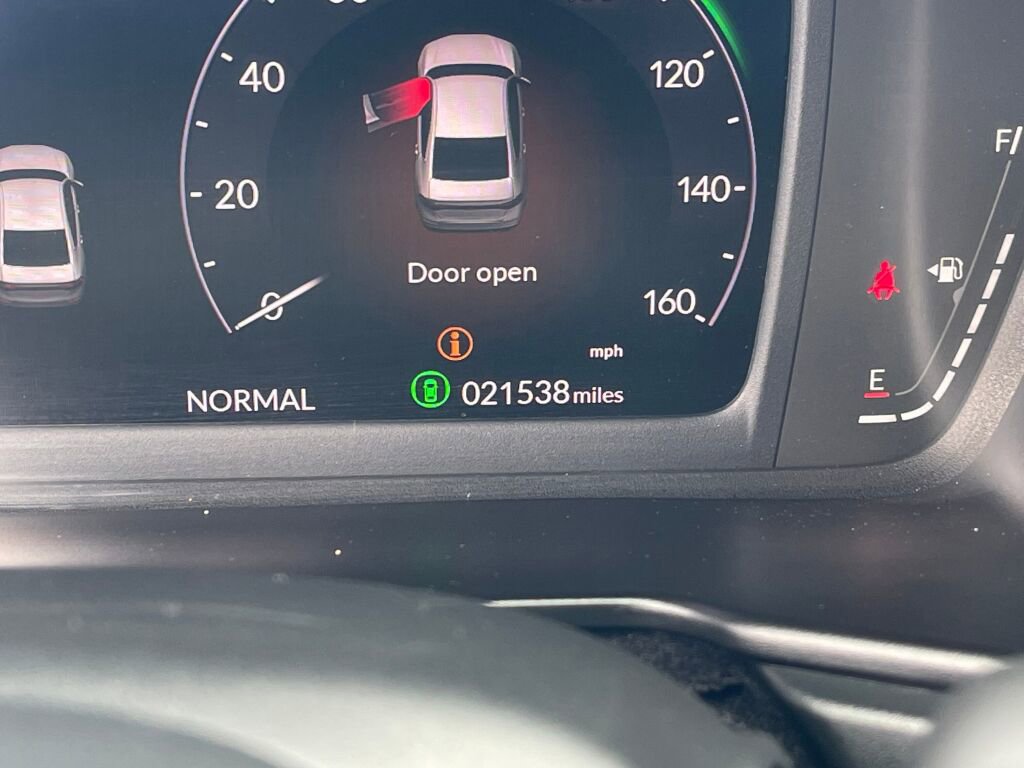 Used 2023 Honda Accord Sport image 3