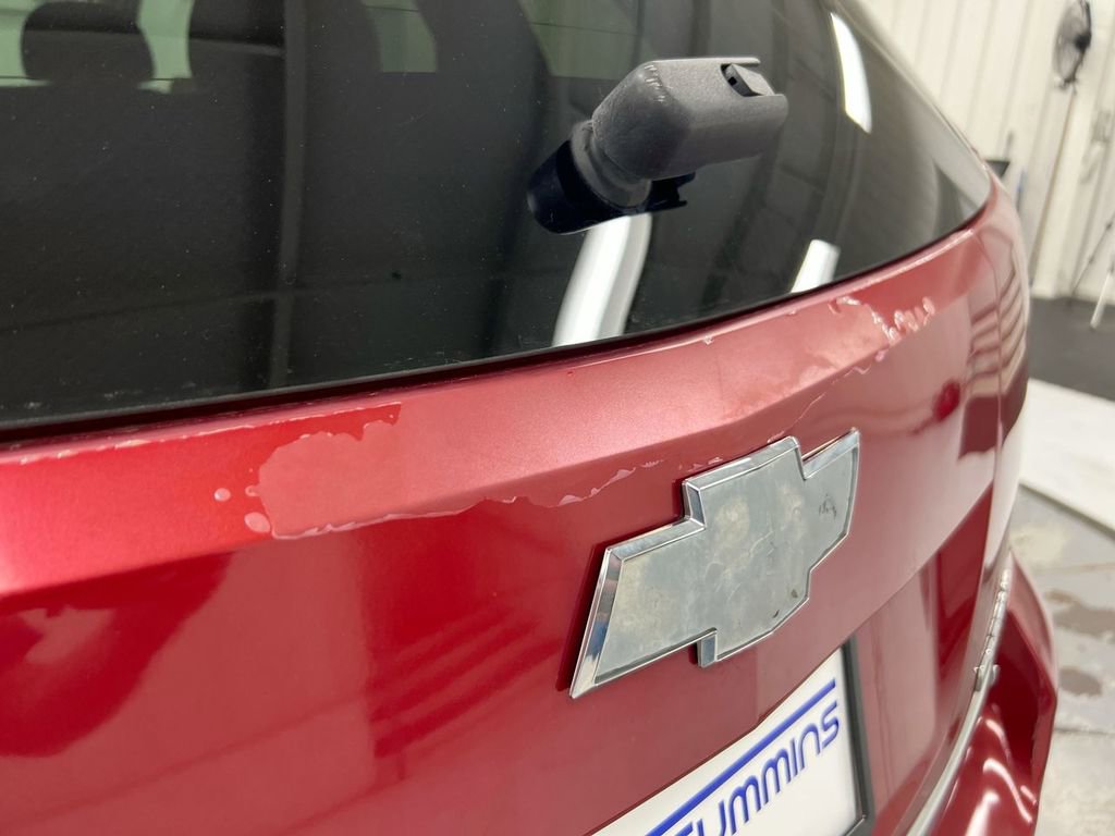 Used 2012 Chevrolet Captiva Sport LT FWD image 28