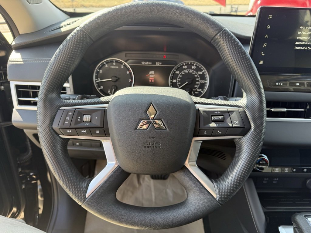 New 2026 Mitsubishi Outlander ES image 27