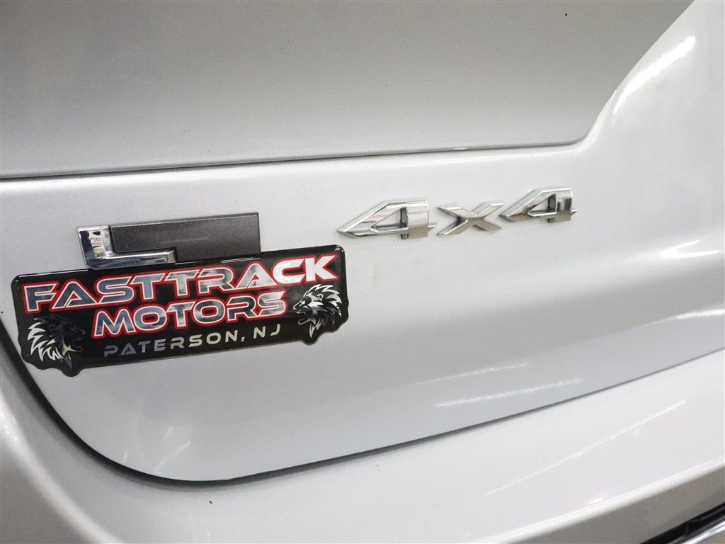 Used 2022 Jeep Grand Cherokee L Limited AWD/4WD image 9