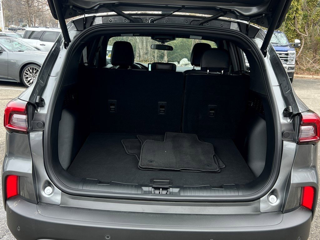 Used 2025 Ford Escape ST-Line Select w/ Tech Pack #2 image 13