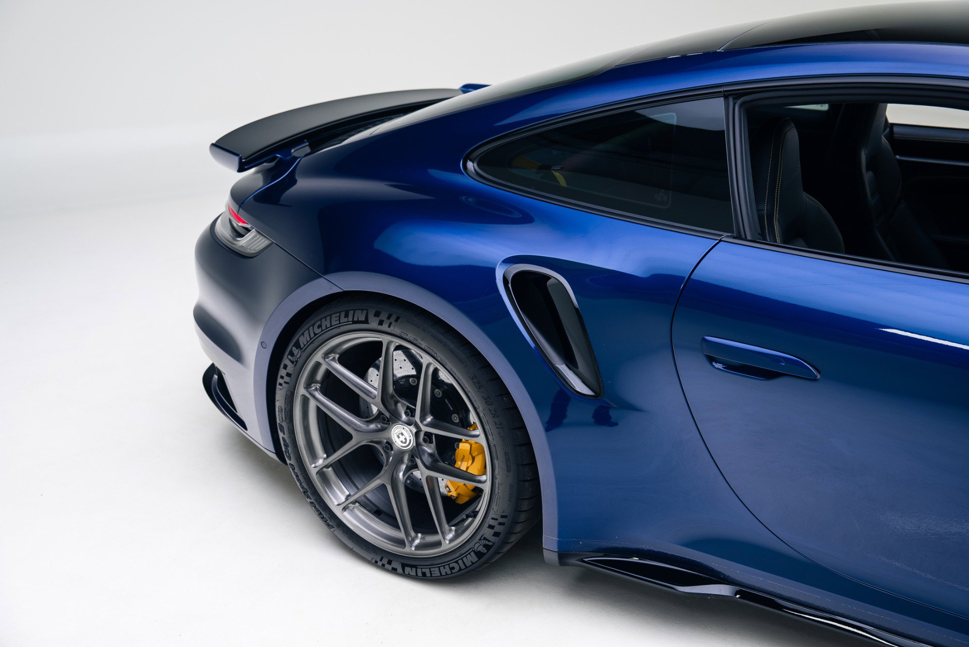 Used 2022 Porsche 911 Turbo S image 23