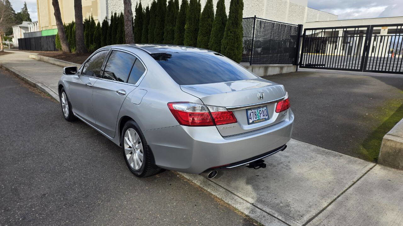 Used 2014 Honda Accord Touring image 7
