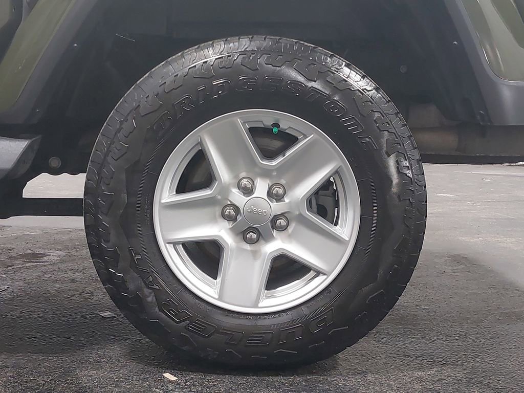 Used 2022 Jeep Gladiator Sport image 33