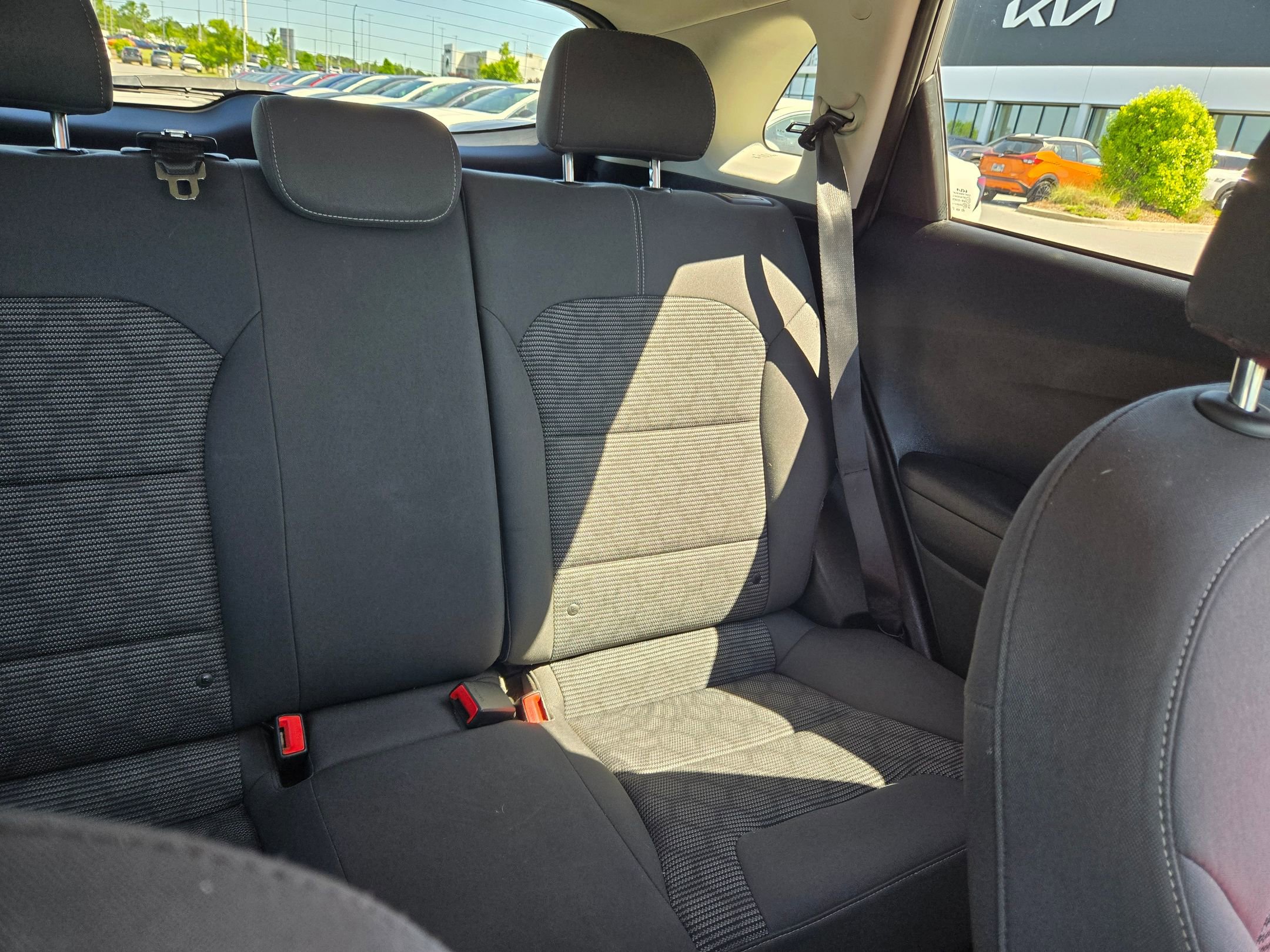 Used 2022 Kia Niro LX FWD image 14