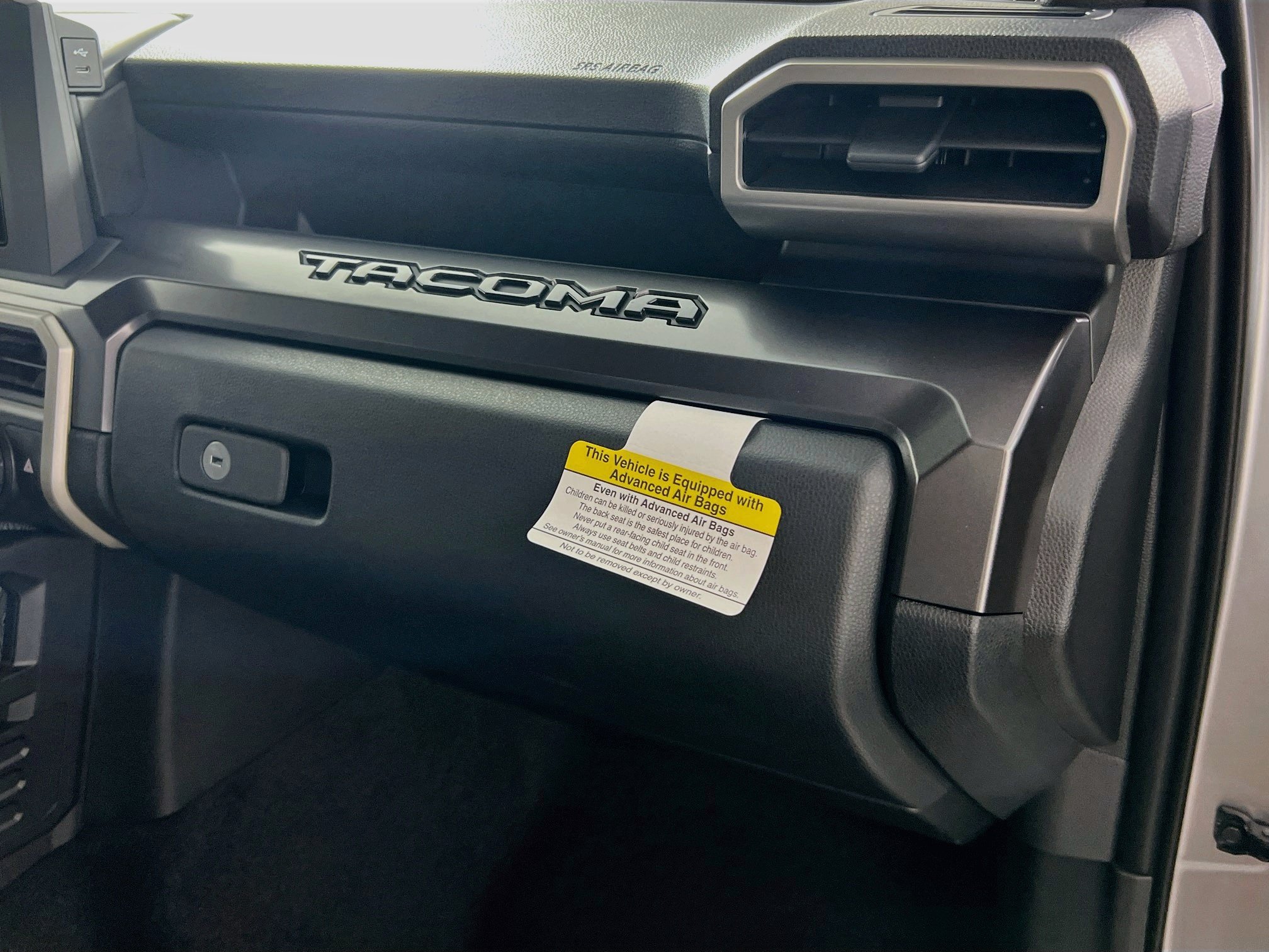 New 2026 Toyota Tacoma SR5 w/ SR5 Upgrade Package RWD image 33