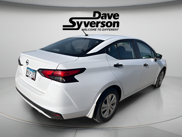 Used 2021 Nissan Versa S FWD image 4