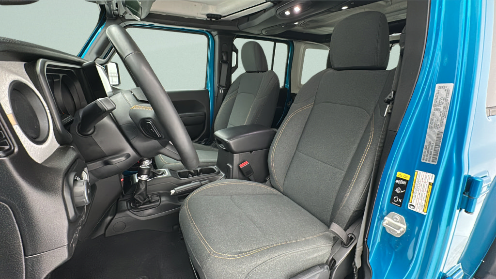 Used 2024 Jeep Wrangler Unlimited Sport AWD/4WD image 13