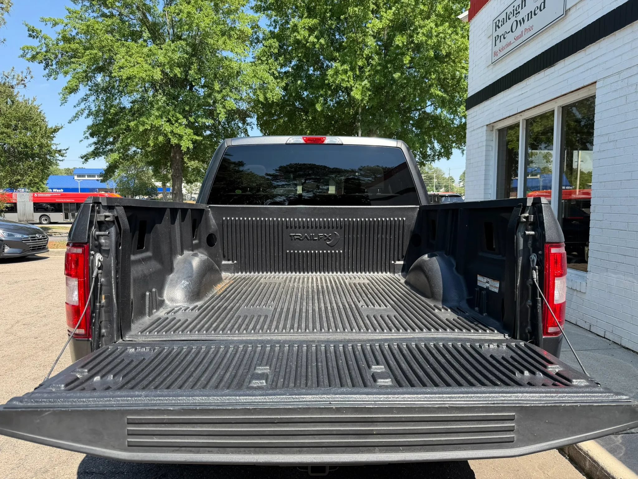 Used 2020 Ford F150 XLT w/ Equipment Group 301A Mid RWD image 16