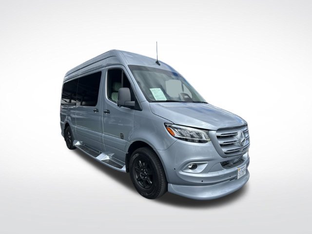 Used 2025 Mercedes-Benz Sprinter 2500 image 9
