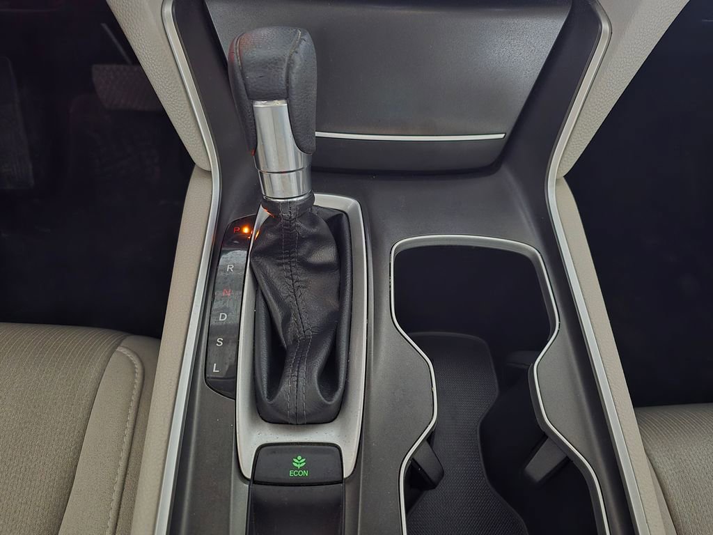 Used 2020 Honda Accord EX image 30