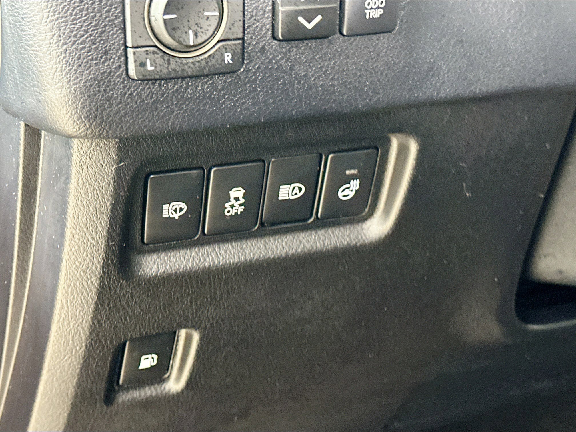 Used 2022 Lexus GX 460 Luxury w/ Accessory Package AWD/4WD image 11